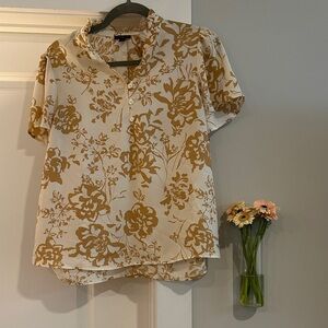 Adorable Ann Taylor Factory Blouse, M